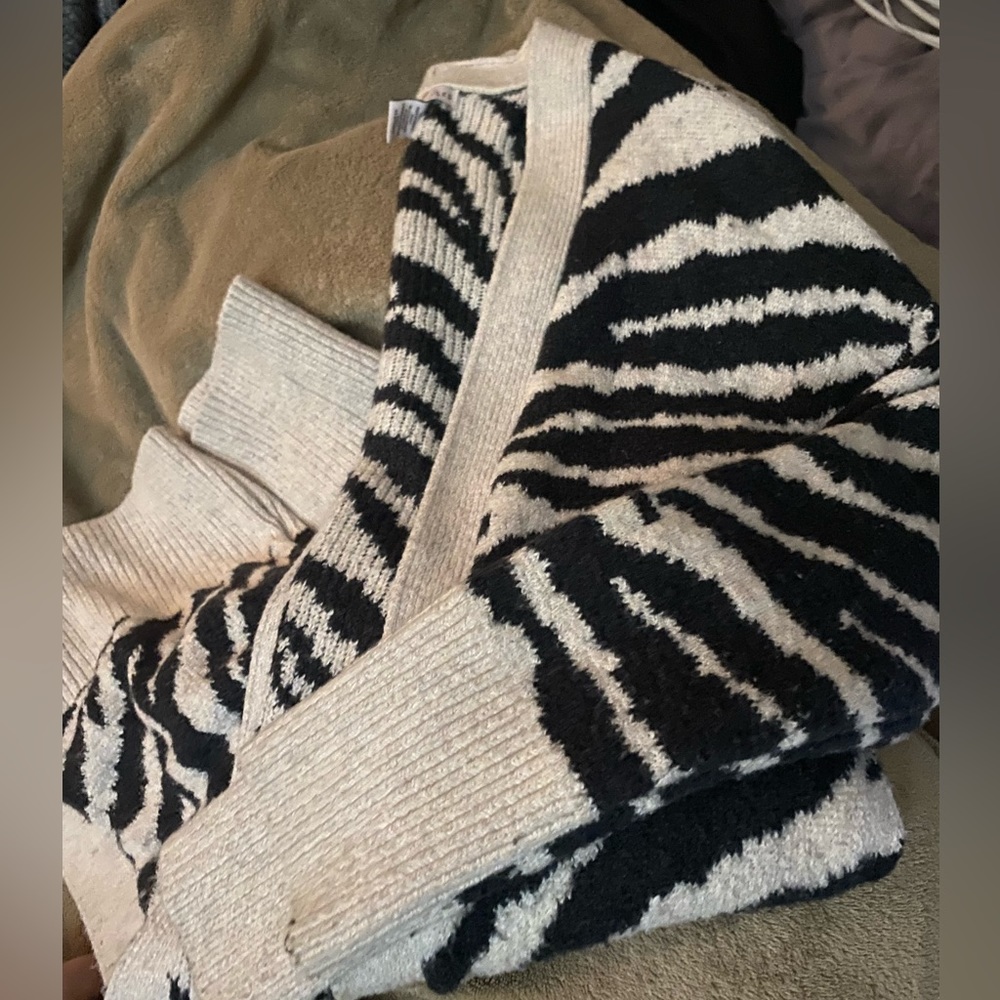 Patterned sweater